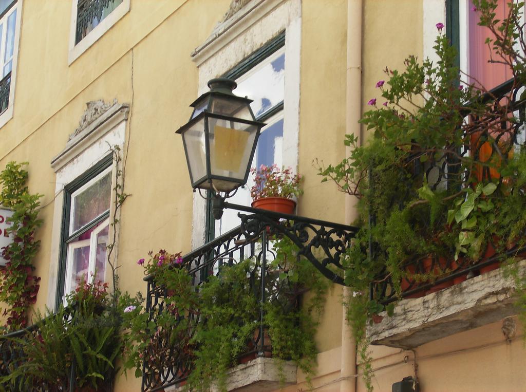 Dias E Dominguez Hostel Lissabon Buitenkant foto
